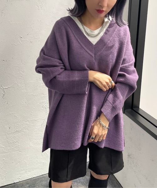 apres jour mignon(アプレジュールミニョン)の「深Vスリット入りニット【ZOZOTOWN限定アイテム】(ニット/セーター・レディース・グリーン/オレンジ/ブラック/パープル・フリー/X-LARGE)」の20枚目の写真