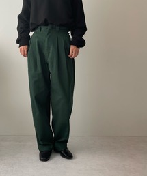 ハイウエストタックストレートパンツ
