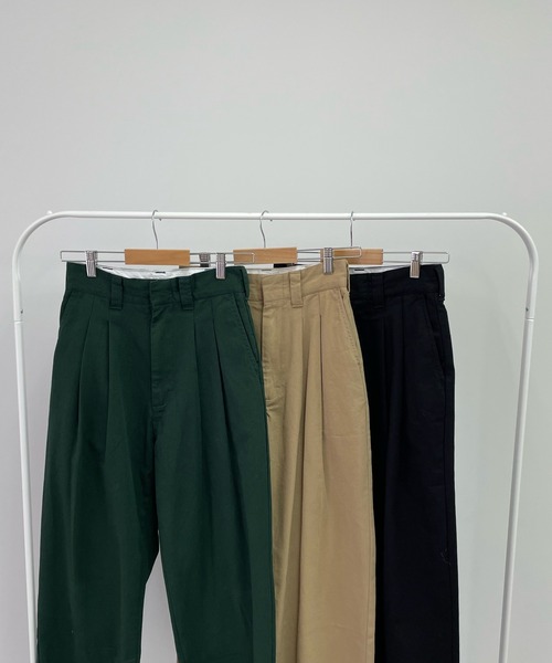 LE MORE(リモア)の「ハイウエストタックストレートパンツ(その他パンツ・レディース・ブラック/ベージュ/グリーン・S/M)」の21枚目の写真