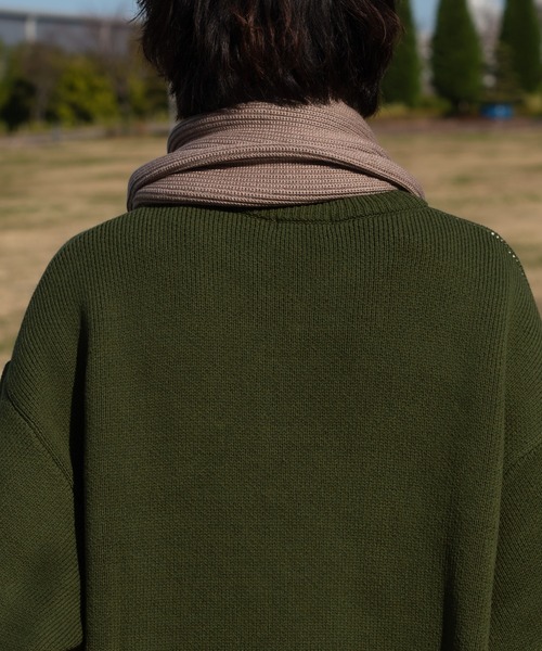 Perushu（ペルーシュ）の「配色切り替えマフラー（マフラー・メンズ・カーキ/オレンジ/グレイッシュベージュ・FREE）」の8枚目の写真