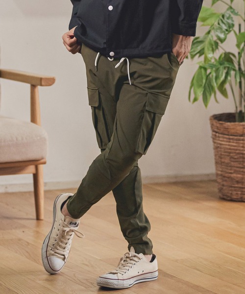 CAMBIO（カンビオ）の「mp9707- High Stretch Nylon Tapered Skinny Rib Cargo Pants カーゴパンツ（カーゴパンツ・メンズ・ブラック/オリーブ・L/M/S）」の2枚目の写真