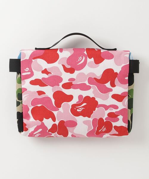 A BATHING APE（アベイシングエイプ）の「ABC MIX CAMO MUSIC POUCH M