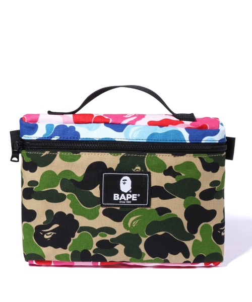 A BATHING APE（アベイシングエイプ）の「ABC MIX CAMO MUSIC POUCH M
