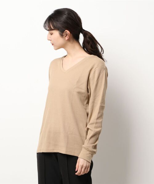 ARCHIVER(アーカイバ)の「【Bl】【RDS】Vネックワッフルカットソー(Tシャツ/カットソー・レディース・ホワイト/ブラック/グレー/ベージュ/カーキ/ネイビー/ライトピンク・X-LARGE/LARGE/MEDIUM)」の13枚目の写真