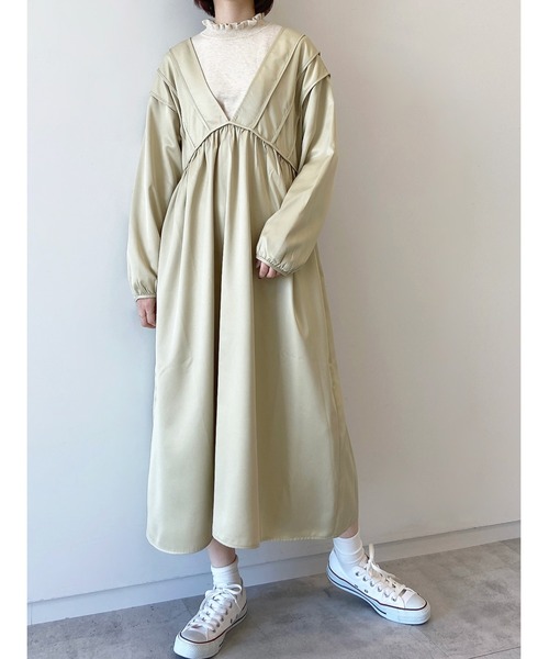 Samansa Mos2 blue(サマンサモスモスブルー)の「パイピングワンピース(ワンピース・レディース・ベージュ/グレー/カーキ・フリ-)」の3枚目の写真