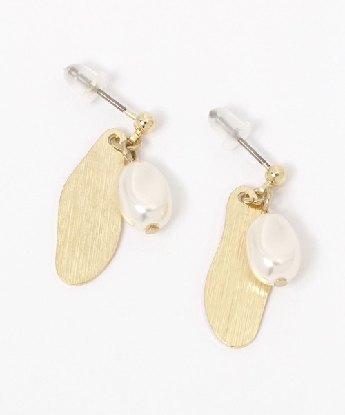 studio CLIP(スタディオクリップ)の「メタルプレートパールピアス(ピアス(両耳用)・レディース・その他1/その他2・FREE)」の2枚目の写真