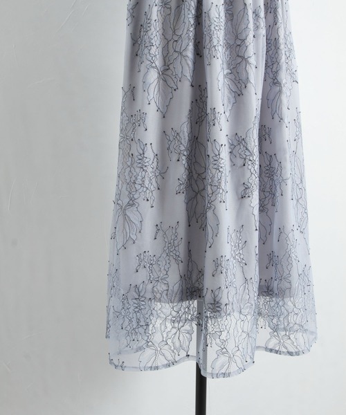 tocco closet(トッコ クローゼット)の「フリル付きウエストシャーリングチュールレースワンピース(ワンピース・レディース・サックスブルー/ブラック・M)」の6枚目の写真