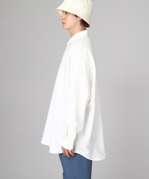 tk.TAKEO KIKUCHI（ティーケータケオキクチ）の「◆【WEB限定】ビッグサイズシャツ（シャツ/ブラウス・メンズ・ホワイト/チャコールグレー/ブラック/ライトブルー・03/02）」の11枚目の写真