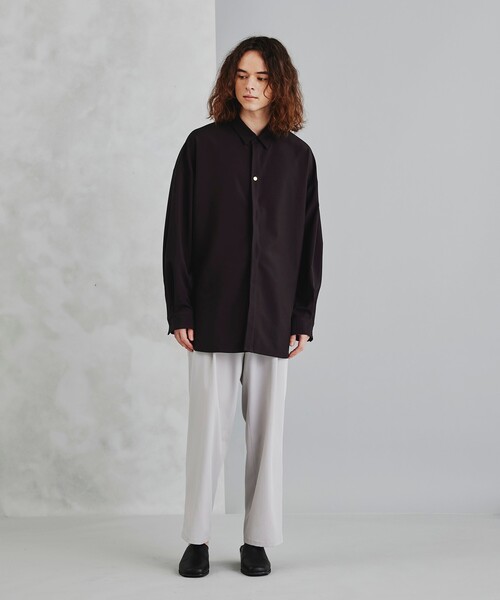 tk.TAKEO KIKUCHI（ティーケータケオキクチ）の「◆【WEB限定】ビッグサイズシャツ（シャツ/ブラウス・メンズ・ホワイト/チャコールグレー/ブラック/ライトブルー・03/02）」の22枚目の写真