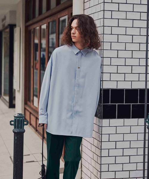 tk.TAKEO KIKUCHI（ティーケータケオキクチ）の「◆【WEB限定】ビッグサイズシャツ（シャツ/ブラウス・メンズ・ホワイト/チャコールグレー/ブラック/ライトブルー・03/02）」の17枚目の写真