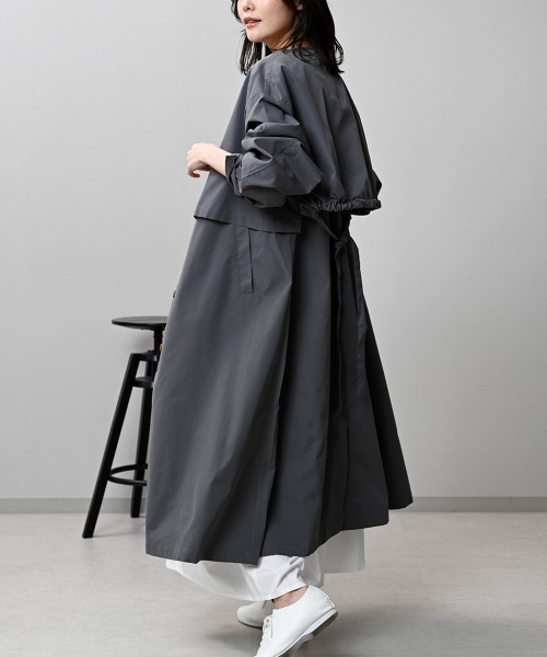 LUPILIEN（ルピリアン）の「【LUPILIEN】レイヤード風ノーカラートレンチコート（ノーカラージャケット・レディース・チャコールグレー/ベージュ/サックスブルー・FREE）」の10枚目の写真