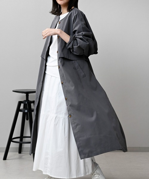 LUPILIEN（ルピリアン）の「【LUPILIEN】レイヤード風ノーカラートレンチコート（ノーカラージャケット・レディース・チャコールグレー/ベージュ/サックスブルー・FREE）」の13枚目の写真
