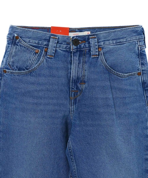 Levi's(リーバイス)の「LEVI'S LOW PRO A2681-0000(デニムパンツ・レディース・ブルー・25inch/26inch/27inch)」の4枚目の写真