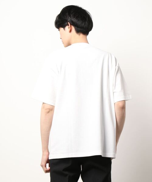 BAYBLO(ベイブロ)の「(RM)【ユニセックス】ビッグロゴ 9.1オンス ヘビーウェイト Tシャツ(Tシャツ/カットソー・メンズ・ホワイト/ブラック/ベージュ・MEDIUM/LARGE)」の4枚目の写真