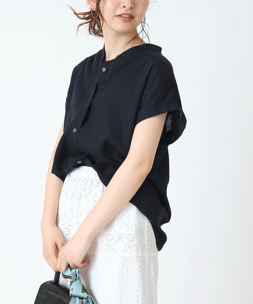 B.C STOCK(ベーセーストック)の「麻レーヨンバンドカラーシャツ(シャツ/ブラウス・レディース・ホワイト/ベージュ/ネイビー/グリーン・FREE)」の4枚目の写真