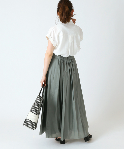 B.C STOCK(ベーセーストック)の「麻レーヨンバンドカラーシャツ(シャツ/ブラウス・レディース・ホワイト/ベージュ/ネイビー/グリーン・FREE)」の8枚目の写真