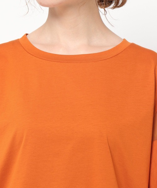 mysty woman(ミスティウーマン)の「シアショルダープルオーバー 277907(Tシャツ/カットソー・レディース・ブラック/オフホワイト/オレンジ/ライトブルー・FREE)」の6枚目の写真