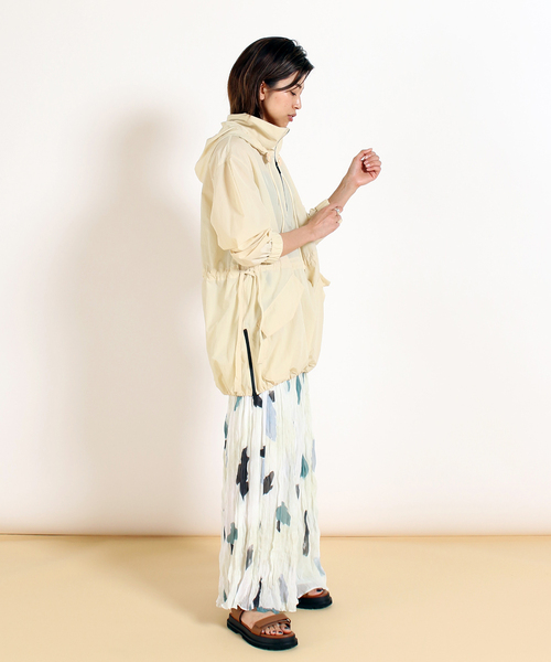 IENA(イエナ)の「maisonランダムプリーツスカート◆(スカート・レディース・チャコールグレー/ホワイト・38/36)」の4枚目の写真