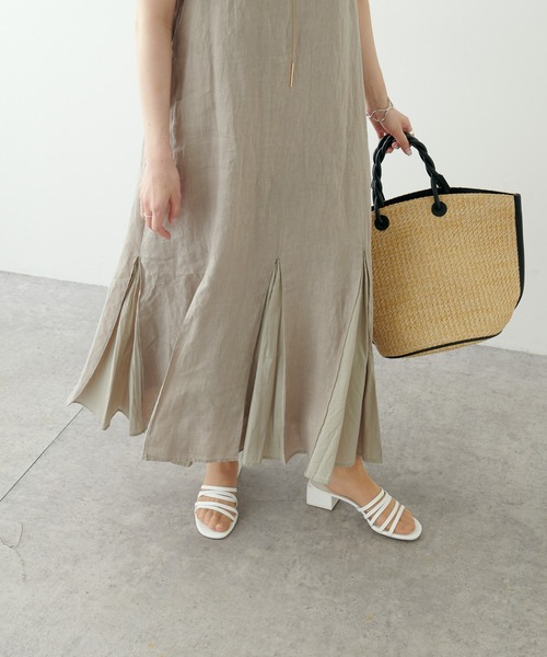 PUAL CE CIN（ピュアルセシン）の「フレンチリネン 製品染ノースリーブフレアワンピース（ワンピース・レディース・ベージュ/ブルー/チャコール・FREE）」の4枚目の写真