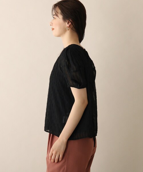 OPAQUE.CLIP（オペークドットクリップ）の「◆バックリボンチュールデザインブラウス（シャツ/ブラウス・レディース・ブラック/オフホワイト・38）」の4枚目の写真