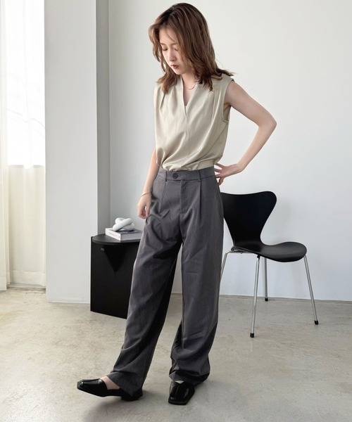 Jewelobe（ジュエローブ）の「ショルダータックノースリーブブラウス（シャツ/ブラウス・レディース・ホワイト/ネイビー/グレー・FREE）」の20枚目の写真