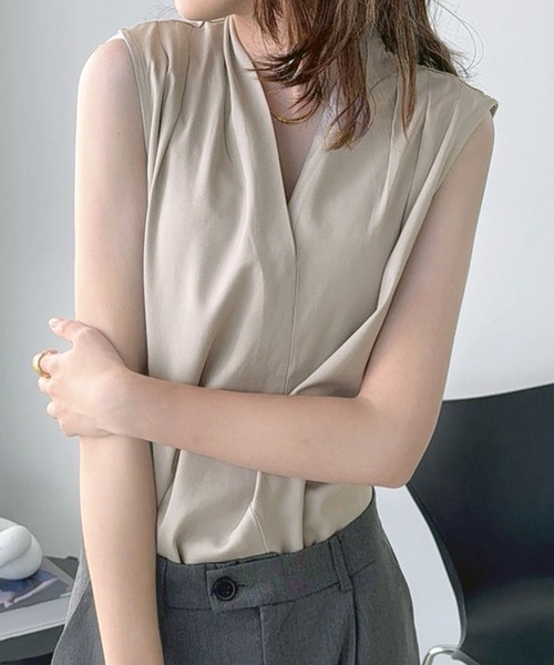 Jewelobe（ジュエローブ）の「ショルダータックノースリーブブラウス（シャツ/ブラウス・レディース・ホワイト/ネイビー/グレー・FREE）」の22枚目の写真