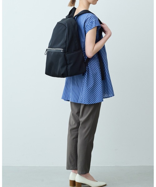 IEDIT（イディット）の「ＩＥＤＩＴ　ワガママ企画　みんなの声を詰め込んだ　工夫たっぷり　大人きれいめ通勤リュック〈ブラック〉（バックパック/リュック・レディース・ブラック・ONE SIZE）」の13枚目の写真