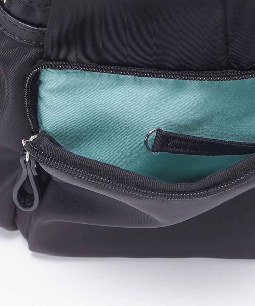 IEDIT（イディット）の「ＩＥＤＩＴ　ワガママ企画　みんなの声を詰め込んだ　工夫たっぷり　大人きれいめ通勤リュック〈ブラック〉（バックパック/リュック・レディース・ブラック・ONE SIZE）」の10枚目の写真