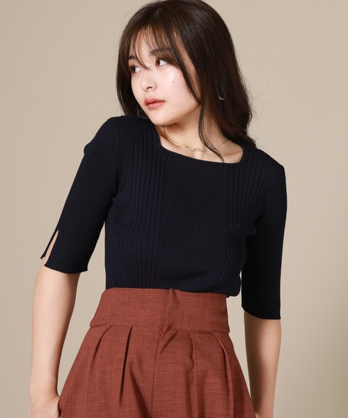 Cheek（チーク）の「スクエアリブニットプルオーバー（ニット/セーター・レディース・ベージュ/ネイビー/レッド/グリーン・MEDIUM）」の2枚目の写真