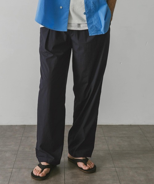 URBAN RESEARCH DOORS（アーバンリサーチドアーズ）の「ナイロンストレッチパンツ（その他パンツ・メンズ・オリーブ/ネイビー/ブラック・MEDIUM/LARGE）」の3枚目の写真