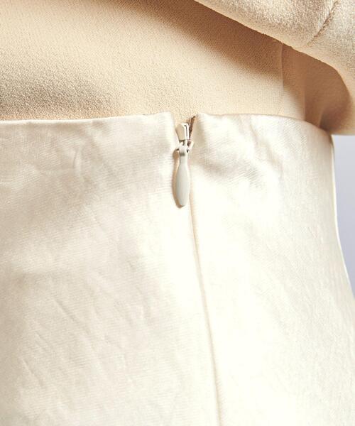 UNITED ARROWS（ユナイテッドアローズ）の「サテン セミフレア スカート（スカート・レディース・ライトブルー/オフホワイト/ダークグレー・40/38/36）」の11枚目の写真