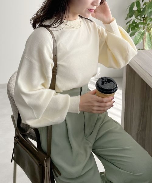 mysty woman（ミスティウーマン）の「ボリュームスリーブニットプル