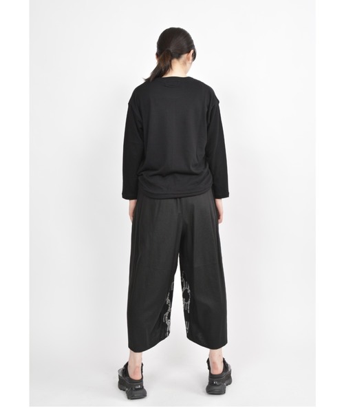 gomme（ゴム）の「タイガードットJQ　タックパンツ（その他パンツ・レディース・ブラック×グレー/ブラック×ベージュ・MEDIUM）」の4枚目の写真