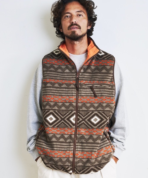 COMMON WARE（コモンウェアー）の「COMMONWARE:OUTDOOR FLEESE STAND VEST/フリース リバーシブル スタンドベスト（ベスト・メンズ・モカ/グリーン/ブラック/オートミール・L/M）」の14枚目の写真