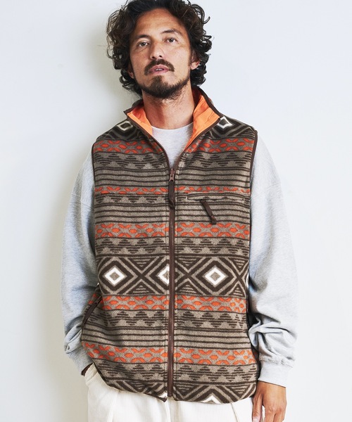 COMMON WARE（コモンウェアー）の「COMMONWARE:OUTDOOR FLEESE STAND VEST/フリース リバーシブル スタンドベスト（ベスト・メンズ・モカ/グリーン/ブラック/オートミール・L/M）」の15枚目の写真