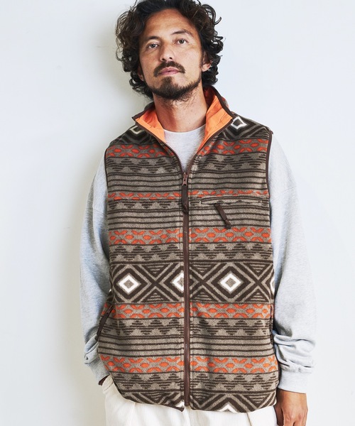COMMON WARE（コモンウェアー）の「COMMONWARE:OUTDOOR FLEESE STAND VEST/フリース リバーシブル スタンドベスト（ベスト・メンズ・モカ/グリーン/ブラック/オートミール・L/M）」の17枚目の写真
