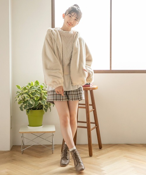 repipi armario（レピピ アルマリオ）の「モコモコファーフーディー（その他アウター・キッズ・オリーブ/ピンク/モカ/ナチュラル・SMALL/MEDIUM/LARGE）」の5枚目の写真