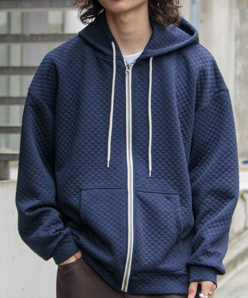GLOSTER（グロスター）の「【GLOSTER/グロスター】キルティングパーカー フーディー ZIPパーカー（パーカー・メンズ・ブラック/グレー/ネイビー・S/M/L）」の3枚目の写真