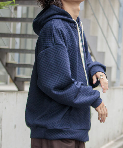 GLOSTER（グロスター）の「【GLOSTER/グロスター】キルティングパーカー フーディー ZIPパーカー（パーカー・メンズ・ブラック/グレー/ネイビー・S/M/L）」の8枚目の写真