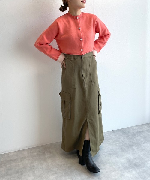 w closet（ダブルクローゼット）の「【2WAY】サスペンダー付きカーゴスカート（スカート・レディース・ブラック/カーキ・FREE）」の16枚目の写真