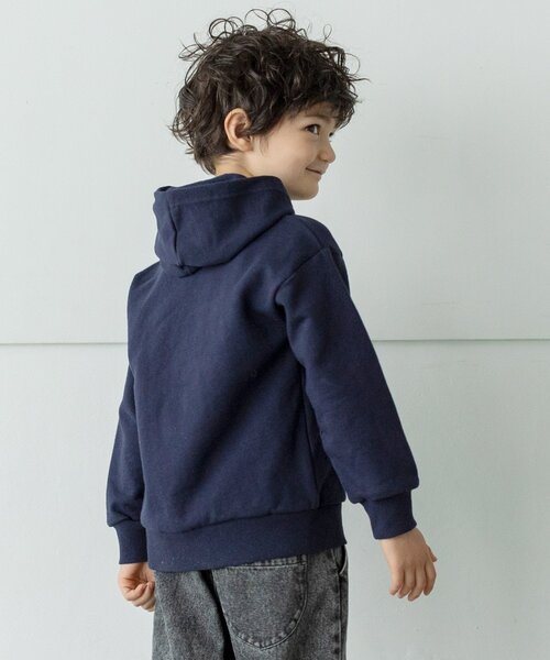 THE SHOP TK （ザ ショップ ティーケー ）の「【110-150】さりげないプリントスウェットプルパーカ（パーカー・キッズ・カーキ/ベビーピンク/オフホワイト/ネイビー・11/12/13/14/15 ）」の5枚目の写真