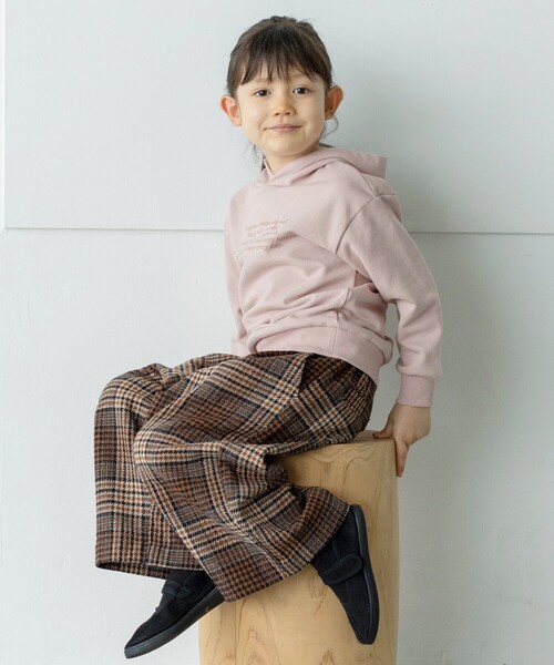 THE SHOP TK （ザ ショップ ティーケー ）の「【110-150】さりげないプリントスウェットプルパーカ（パーカー・キッズ・カーキ/ベビーピンク/オフホワイト/ネイビー・11/12/13/14/15 ）」の12枚目の写真