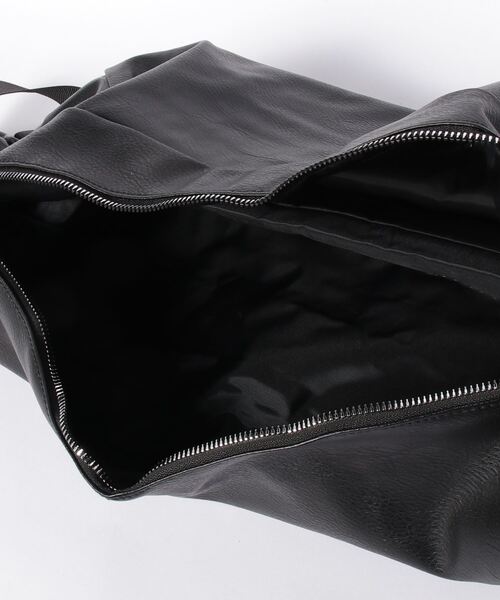 Figments（フィグメンツ）の「合皮ジップショルダーバッグ（ショルダーバッグ・レディース・ブラック・FREE）」の15枚目の写真