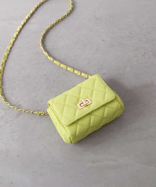 NATURAL BEAUTY BASIC（ナチュラルビューティーベーシック）の「【Oggi掲載】キルティングピローバッグ（ショルダーバッグ・レディース・イエロー/ブラック/ブルー/オレンジ系その他・ﾌﾘ-）」の8枚目の写真