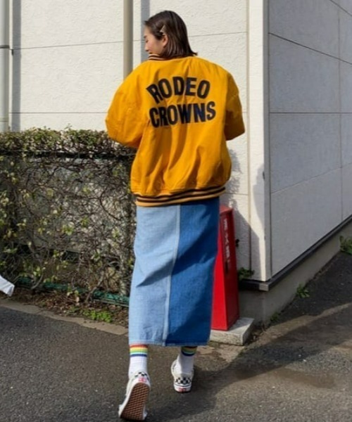 RODEO CROWNS WIDE BOWL（ロデオクラウンズワイドボウル）の「DENIM リメイクライクスカート（デニムスカート・レディース・ブルー・MEDIUM/X-SMALL/SMALL）」の14枚目の写真