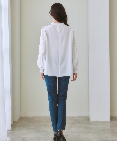 7days Life Styling（セブンデイズライフスタイリング）の「袖プリーツスタンドカラーブラウス（シャツ/ブラウス・レディース・オフホワイト/ブラック/ピンクベージュ/ブルーグレー・L/LL/S/M）」の11枚目の写真
