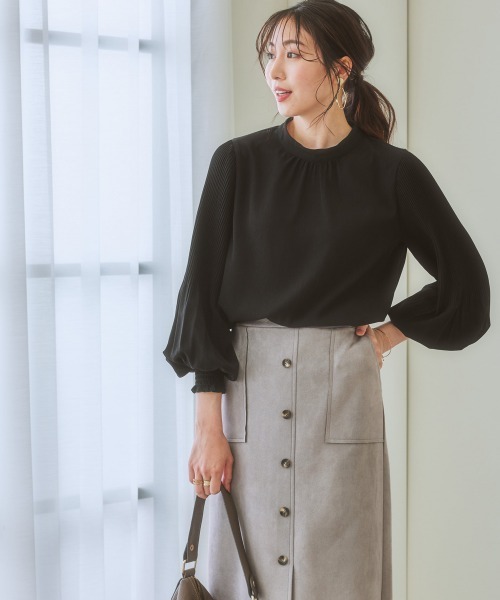 7days Life Styling（セブンデイズライフスタイリング）の「袖プリーツスタンドカラーブラウス（シャツ/ブラウス・レディース・オフホワイト/ブラック/ピンクベージュ/ブルーグレー・L/LL/S/M）」の13枚目の写真