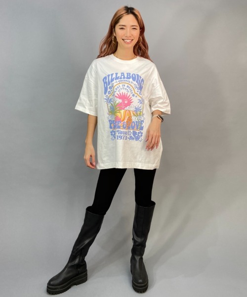 BILLABONG（ビラボン）の「BILLABONG/ビラボン  ビッグシルエット/オーバーサイズ/グラフィックTシャツ   BD013-207（Tシャツ/カットソー・レディース・ブラック×ピンク/ホワイト×ブルー/ブルー・L/M）」の12枚目の写真