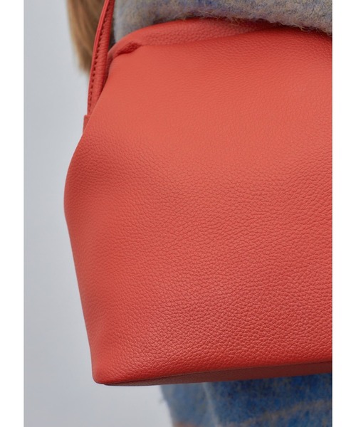 STYLE DELI（スタイルデリ）の「がまぐちフォルムショルダーバッグB（ショルダーバッグ・レディース・アイボリー/ブラック/ピンク/オレンジ/シルバー・FREE）」の22枚目の写真