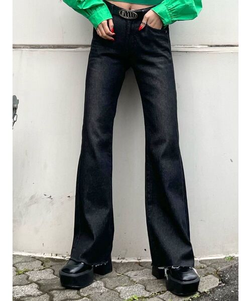 EMODA（エモダ）の「スーパーフィットフレアジーンズ（デニムパンツ・レディース・ライトブルー/ブラック/インディゴブルー・SMALL/MEDIUM）」の16枚目の写真